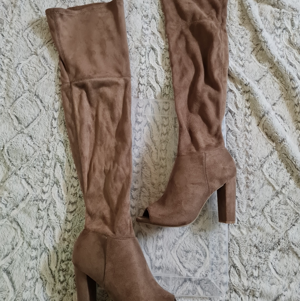 NWT Wild Diva Open Toe Tan Suede Heel Boots Sz 6.5